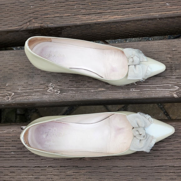 PRADA Patent Leather Beige Pointed Toe w/ bow origional BOX! 38.5 US 8.5 - Picture 5 of 12
